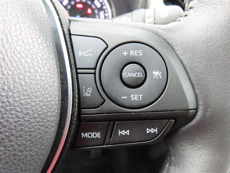 Used 2022 Toyota RAV4 XLE w/ Convenience Package AWD/4WD image 18