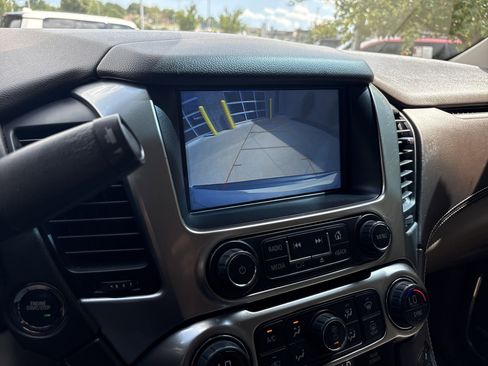 Used 2020 Chevrolet Tahoe Premier w/ Premier 6.2L Value Package image 25