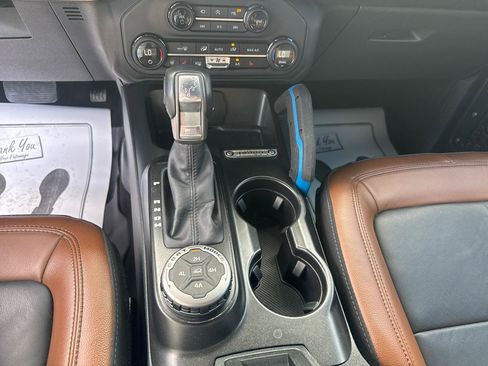 Used 2023 Ford Bronco Outer Banks AWD/4WD image 21