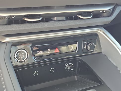 New 2025 Audi Q5 Prestige image 27