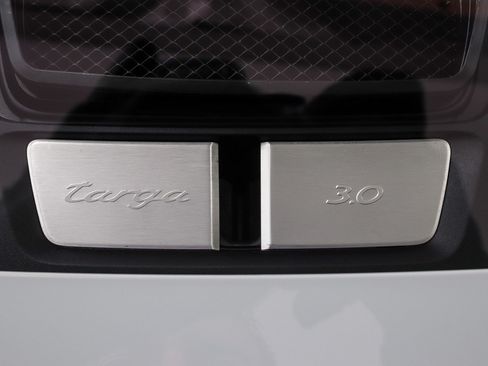Used 2019 Porsche 911 Targa 4 AWD/4WD image 45