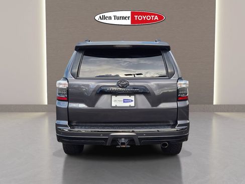 Used 2019 Toyota 4Runner Limited RWD image 7