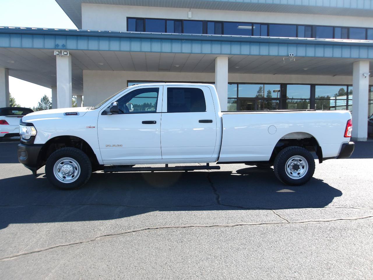 Used 2021 RAM 2500 Tradesman AWD/4WD image 2