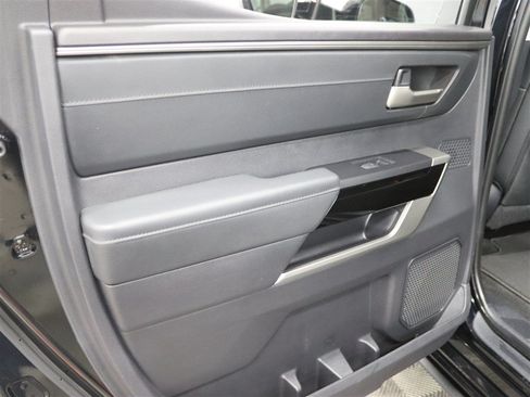 Used 2023 Toyota Tundra Limited AWD/4WD image 17