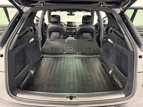 Used 2023 Audi SQ5 Premium Plus w/ Premium Plus Package image 35