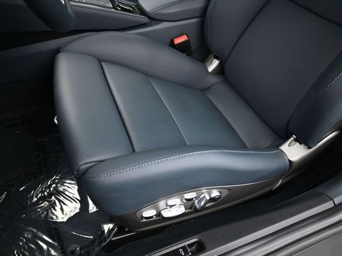 Used 2025 Porsche 718 Cayman GT4 image 21