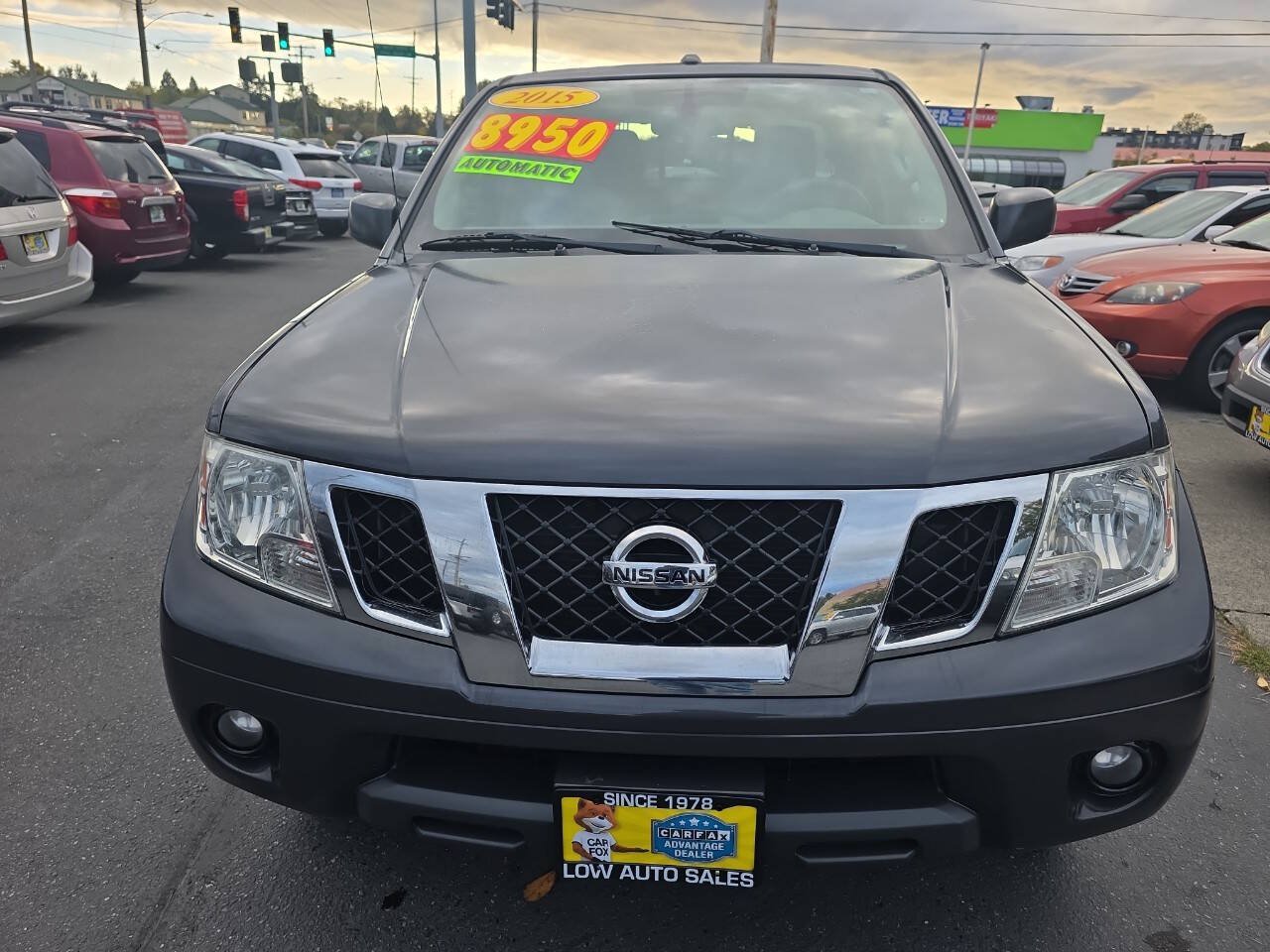 Used 2015 Nissan Frontier SV w/ SV Value Truck Package RWD image 8