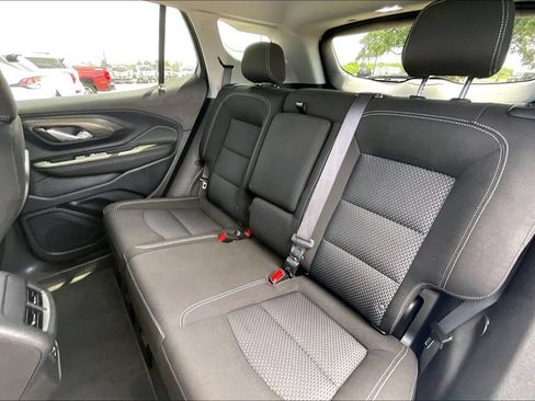 Used 2024 GMC Terrain SLE FWD image 19