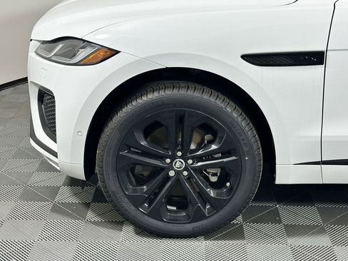 Used 2026 Jaguar F-PACE R-Dynamic S AWD/4WD image 9