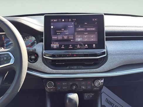 Used 2023 Jeep Compass Latitude w/ Convenience Group image 16