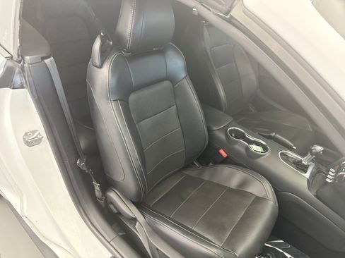 Used 2019 Ford Mustang Premium RWD image 17