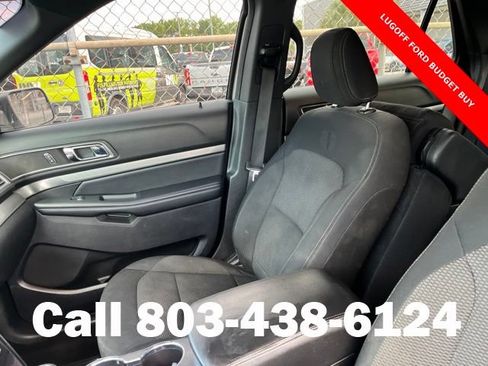 Used 2018 Ford Explorer XLT w/ Equipment Group 201A FWD image 7
