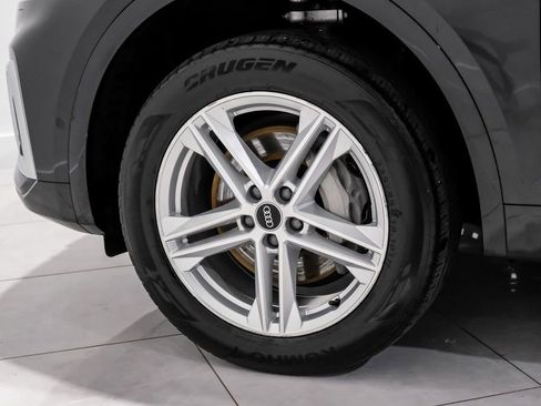 Used 2024 Audi Q5 e Prestige w/ Prestige Package image 68