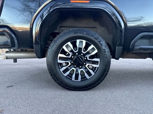 Used 2024 GMC Sierra 2500 Denali Ultimate image 36