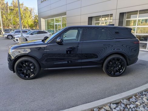 New 2026 Land Rover Range Rover Sport SE AWD/4WD image 8