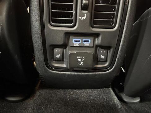 Used 2023 Dodge Durango R/T image 35