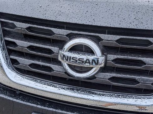 Used 2019 Nissan Pathfinder S FWD image 5