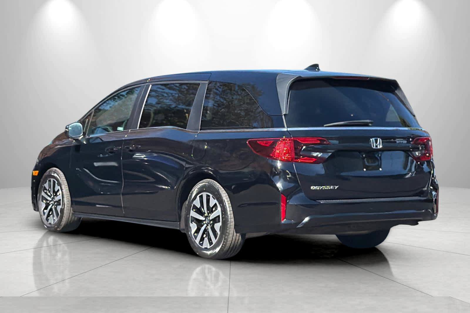 Used 2025 Honda Odyssey EX-L image 6