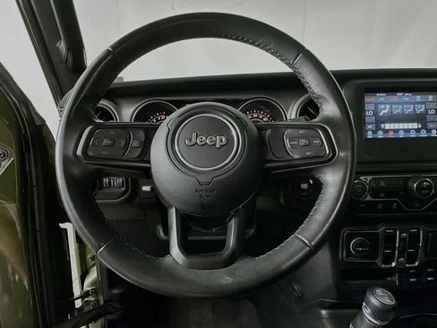 Used 2022 Jeep Wrangler Unlimited Sport AWD/4WD image 16