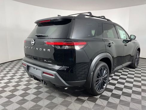 New 2026 Nissan Pathfinder SL w/ SL Premium Package AWD/4WD image 11