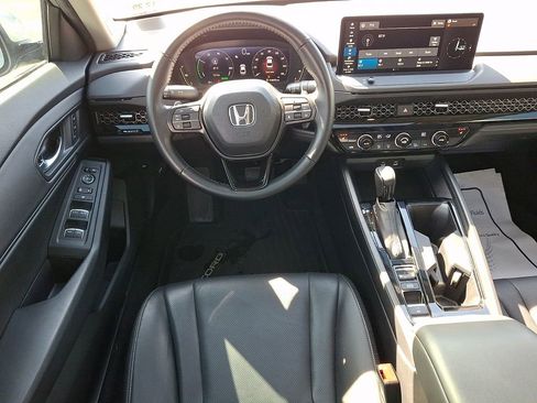 Used 2024 Honda Accord EX-L image 11