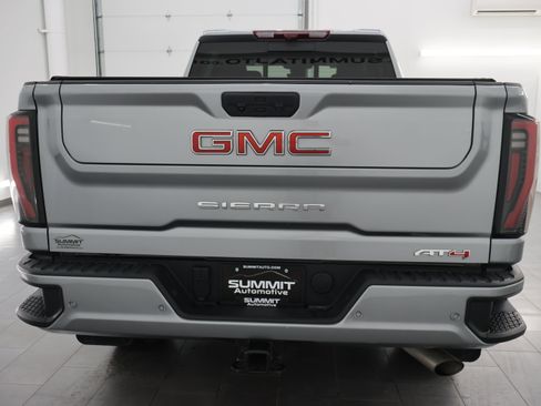 Used 2025 GMC Sierra 2500 AT4 w/ AT4 Premium Plus Package AWD/4WD image 35