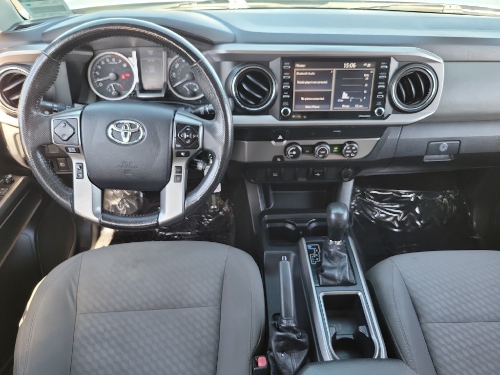 Used 2020 Toyota Tacoma SR5 RWD image 4