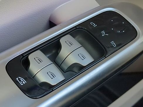 Certified 2023 Mercedes-Benz C 300 Sedan image 23