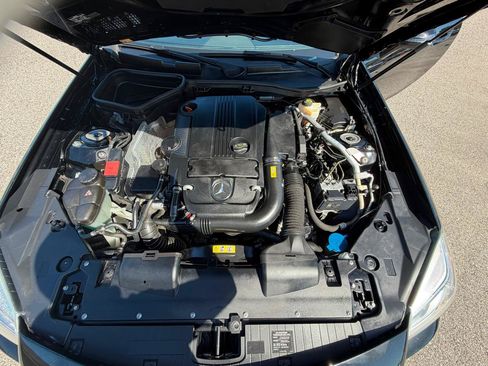 Used 2013 Mercedes-Benz SLK 250 image 18
