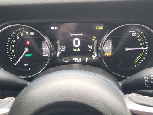 Used 2023 Jeep Wrangler Unlimited Sahara AWD/4WD image 16