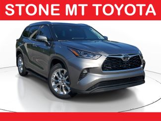Used 2026 Toyota Highlander Limited AWD/4WD video 1