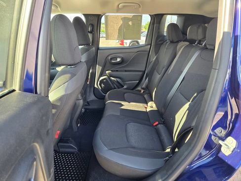 Used 2020 Jeep Renegade Trailhawk w/ Cold Weather Group AWD/4WD image 29