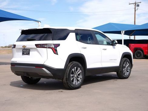 New 2026 Chevrolet Equinox LT image 4