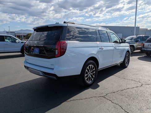 Used 2025 Ford Expedition Max Platinum AWD/4WD image 4