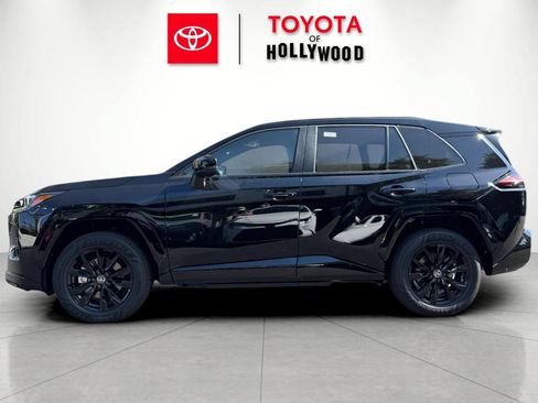 New 2026 Toyota RAV4 SE AWD/4WD image 9