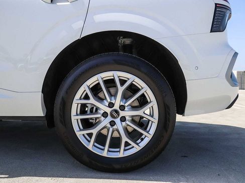 New 2026 Audi Q3 quattro 2.0T image 13