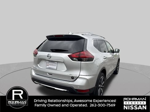 Used 2020 Nissan Rogue SL w/ Premium Package AWD/4WD image 6