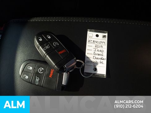 Used 2019 Jeep Grand Cherokee Limited X image 15