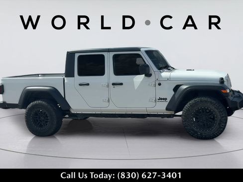 Used 2020 Jeep Gladiator Sport w/ Quick Order Package 24S AWD/4WD image 2