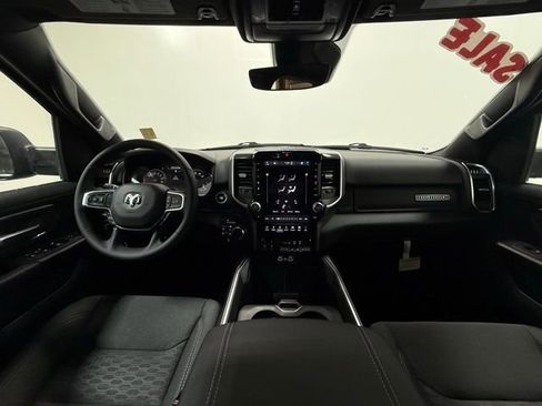 New 2026 RAM 1500 4x4 Crew Cab image 17