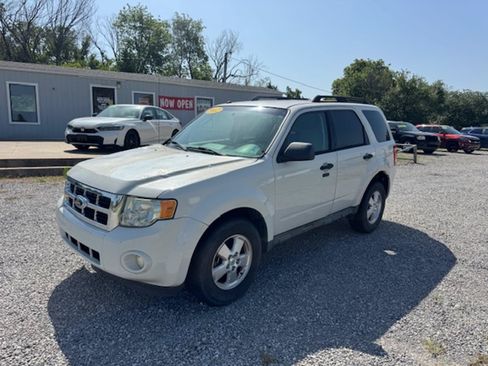 Used 2012 Ford Escape XLT AWD/4WD image 6