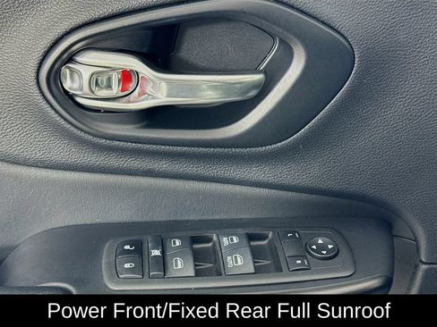 Used 2022 Jeep Cherokee Trailhawk w/ Sun, Sound & Nav Group AWD/4WD image 22