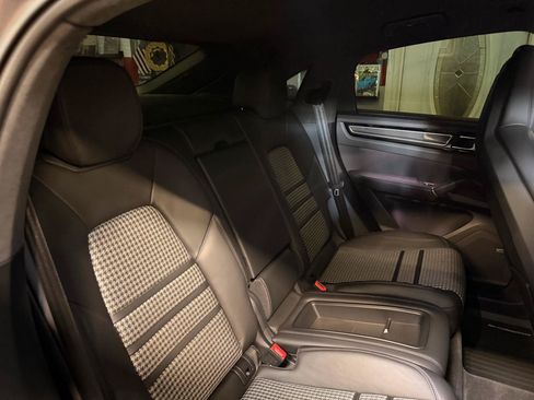 Used 2022 Porsche Cayenne GTS AWD/4WD image 20