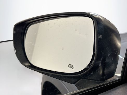 Used 2025 Subaru Ascent Premium image 16