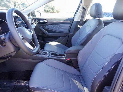 New 2025 Volkswagen Jetta SEL image 12