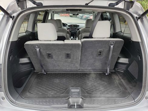 Certified 2022 Honda Pilot Touring image 28