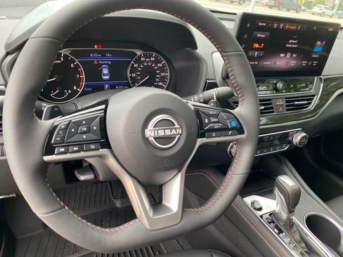 New 2026 Nissan Altima 2.5 SR FWD image 12