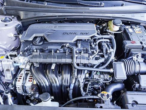 New 2026 Hyundai Elantra SE image 12