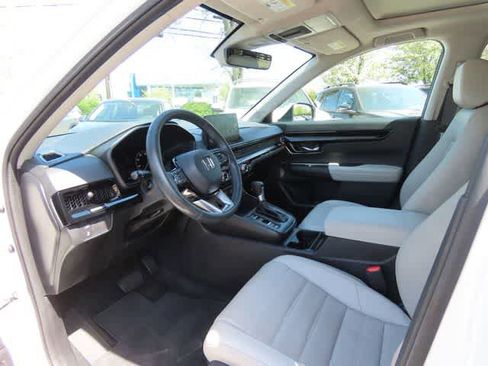 Used 2024 Honda CR-V EX-L image 2