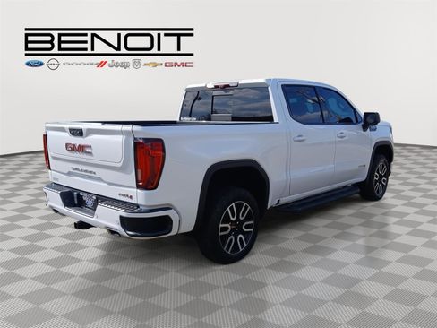 Used 2023 GMC Sierra 1500 AT4 w/ AT4 Premium Package image 5